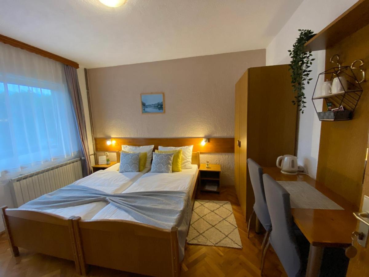 M&N Zafran Hotel Grabovac  Luaran gambar