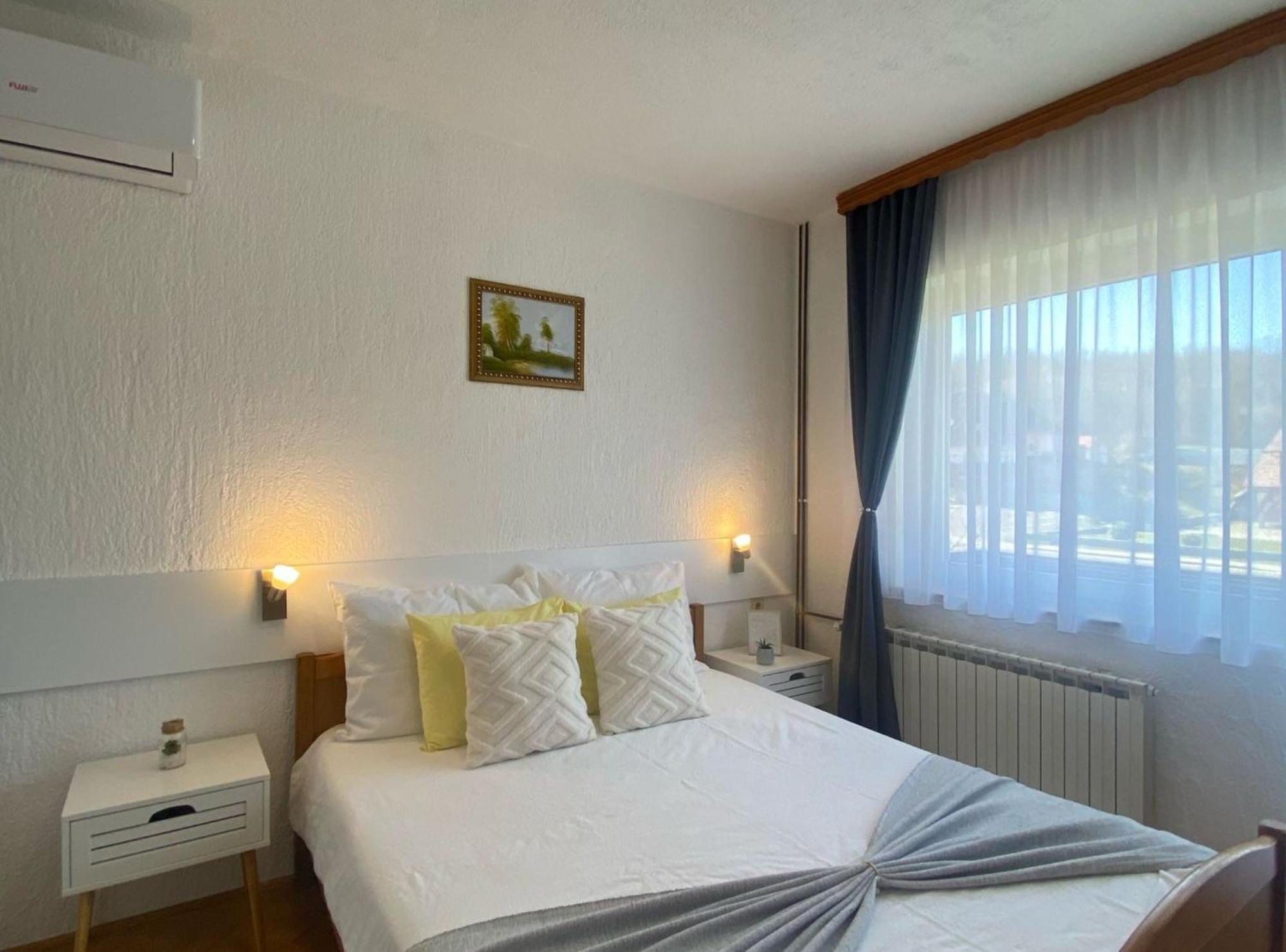 M&N Zafran Hotel Grabovac  Luaran gambar