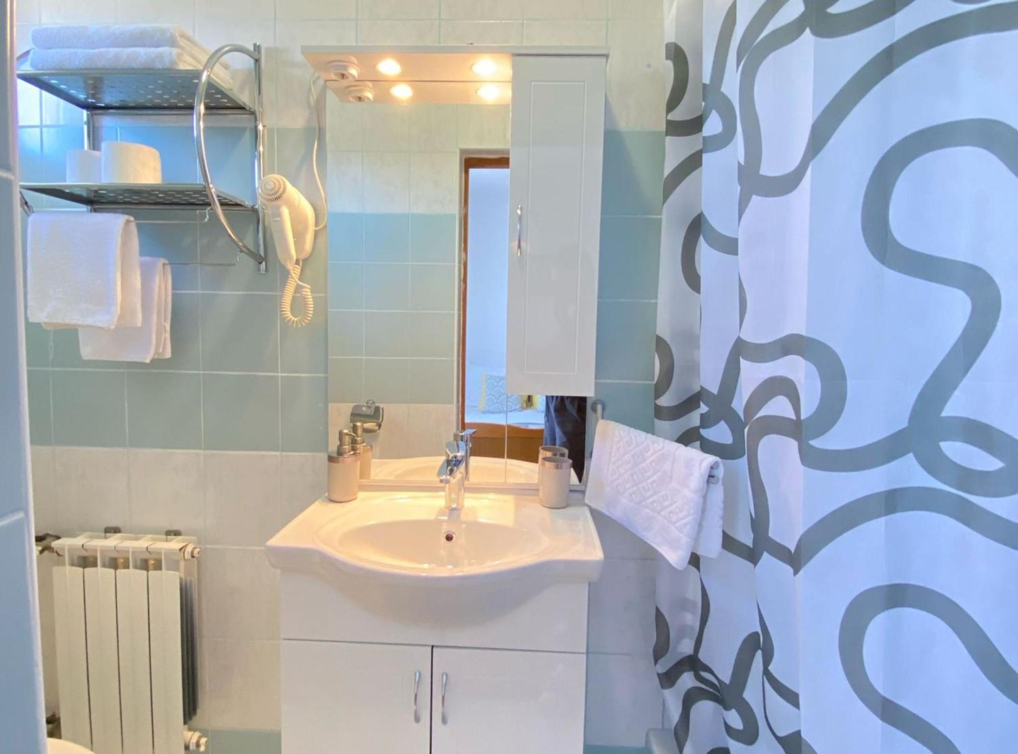 M&N Zafran Hotel Grabovac  Luaran gambar