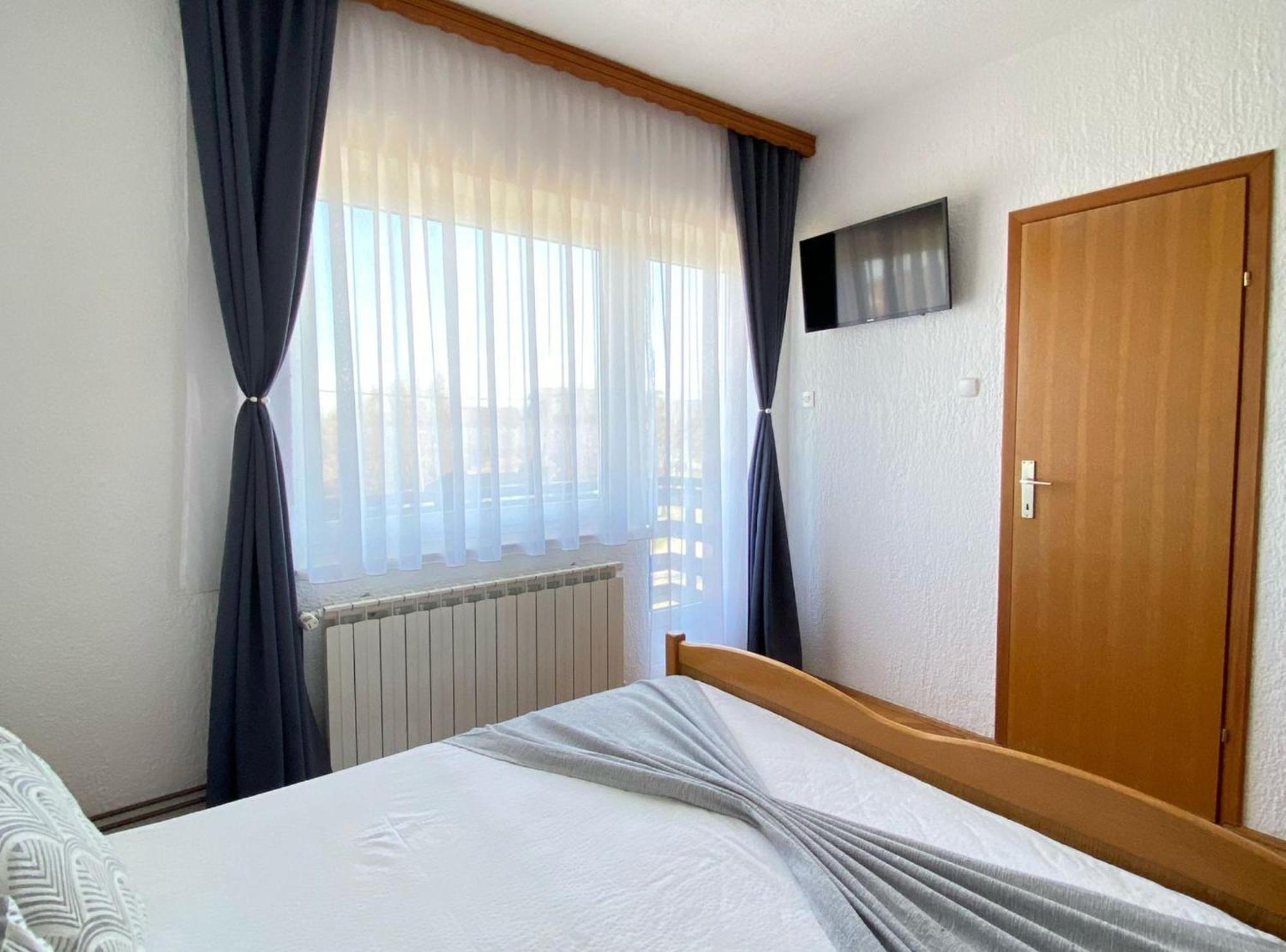 M&N Zafran Hotel Grabovac  Luaran gambar