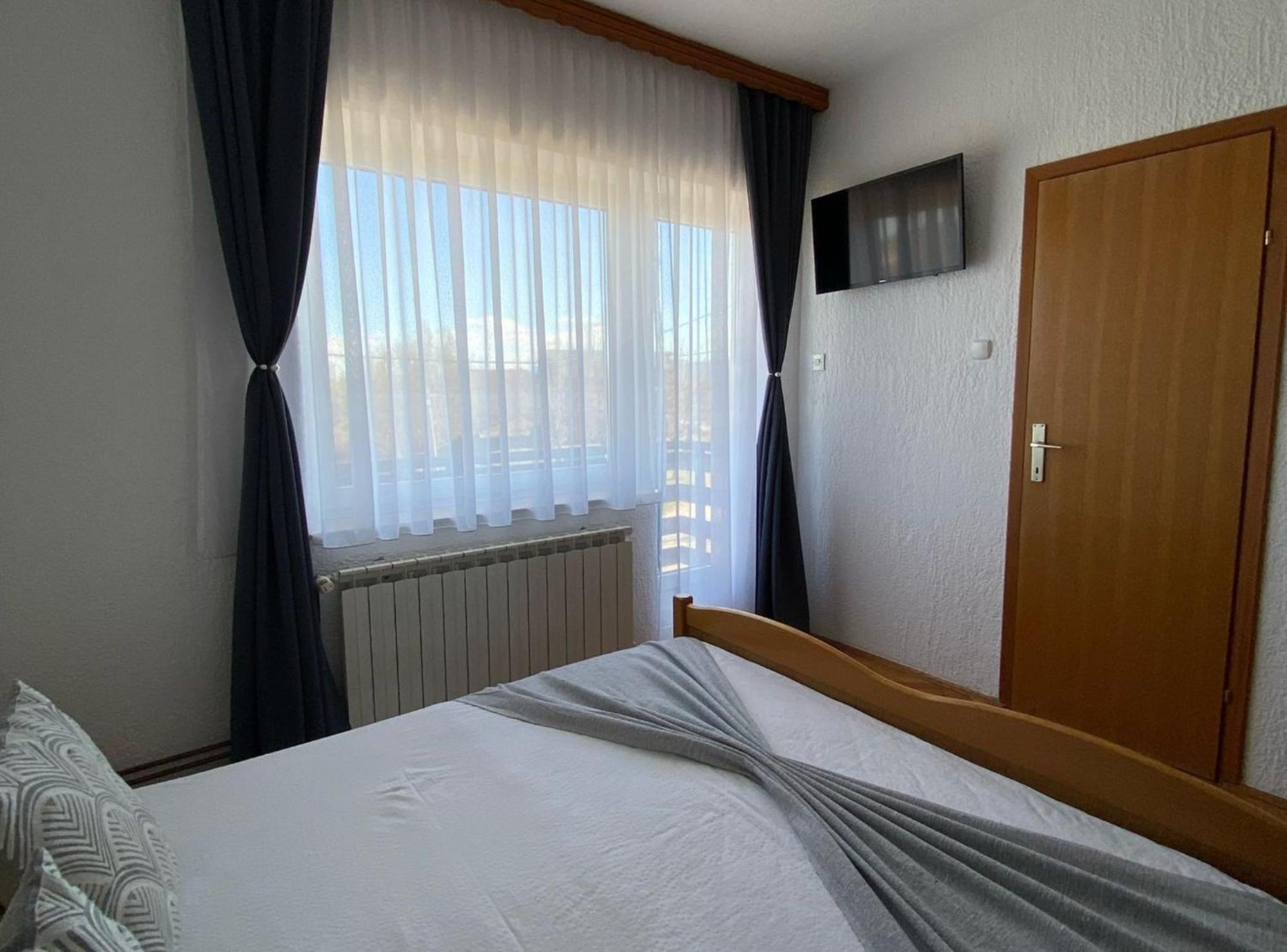 M&N Zafran Hotel Grabovac  Luaran gambar